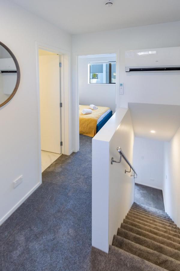 Urban Park Escape 2 Bed 2 Bath W/Carpark Apartment Christchurch Bagian luar foto