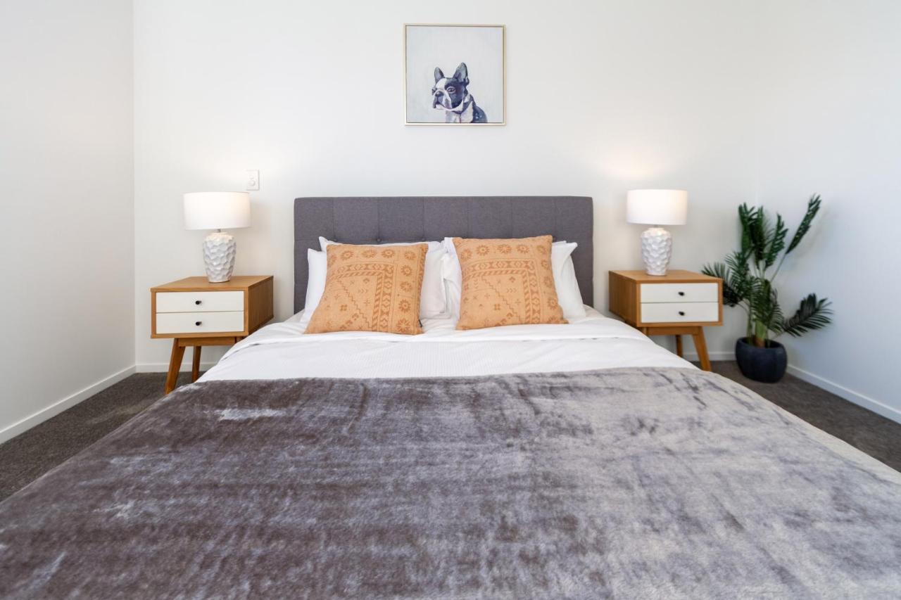 Urban Park Escape 2 Bed 2 Bath W/Carpark Apartment Christchurch Bagian luar foto